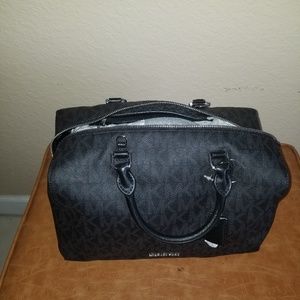 Michael Kors Bags - Large Michael Kors Satchel Michael Kors Bags - Large Michael Kors Satchel